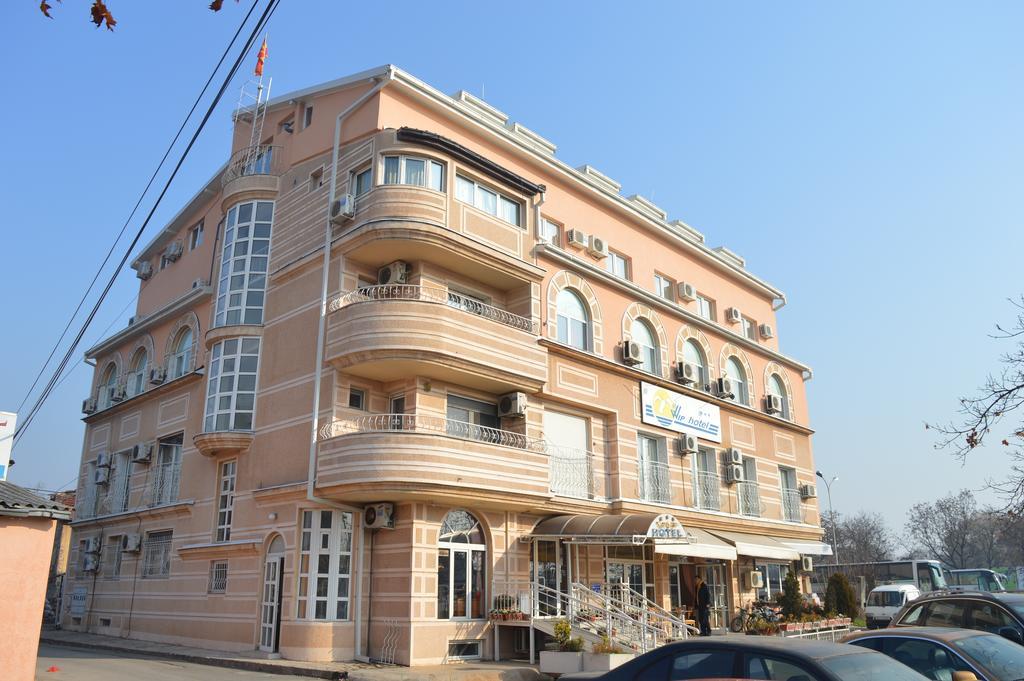 Vip Hotel Skopje - New Management Esterno foto