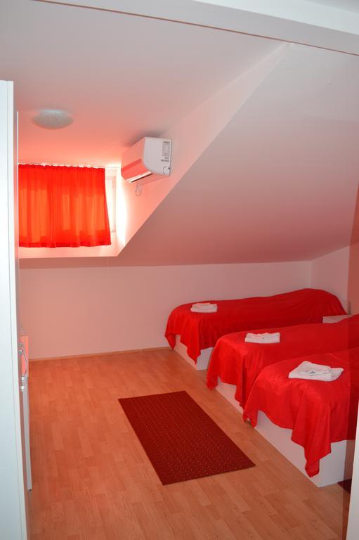 Vip Hotel Skopje - New Management Esterno foto